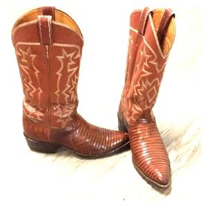 Tony Lama 8036 vintage cowboy lizard skin boots.